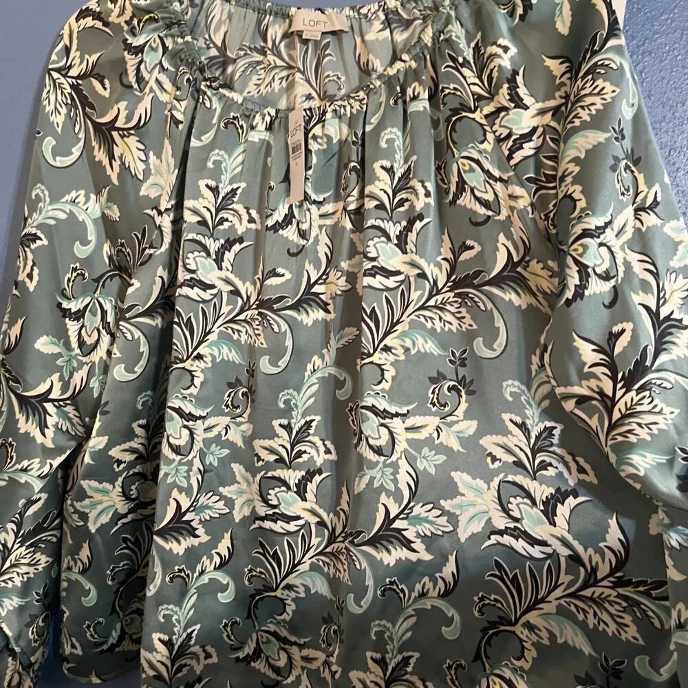 LOFT Elegant Floral Blouse - Mint Green - Picture 3 of 10